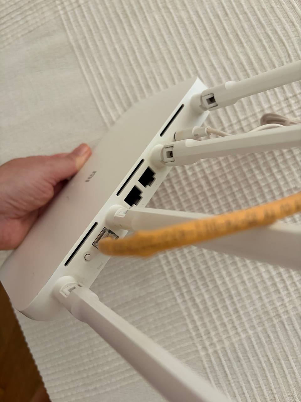 Xiaomi Mi Router 4A Gigabit Edition (R4A) photo 3