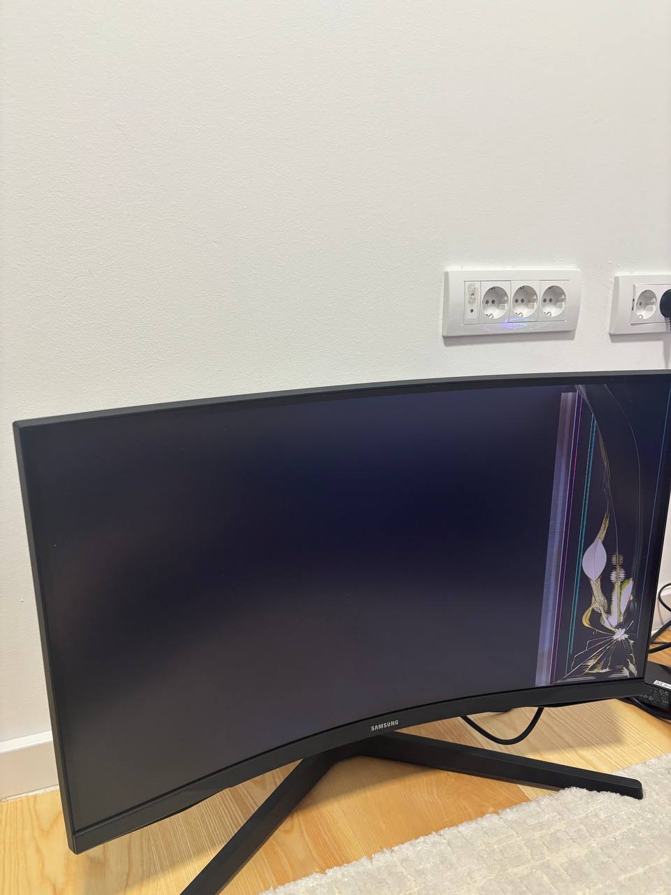 Монитор Samsung C27G55TQWI