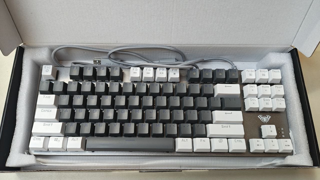 Aula F3Z87 tastatura