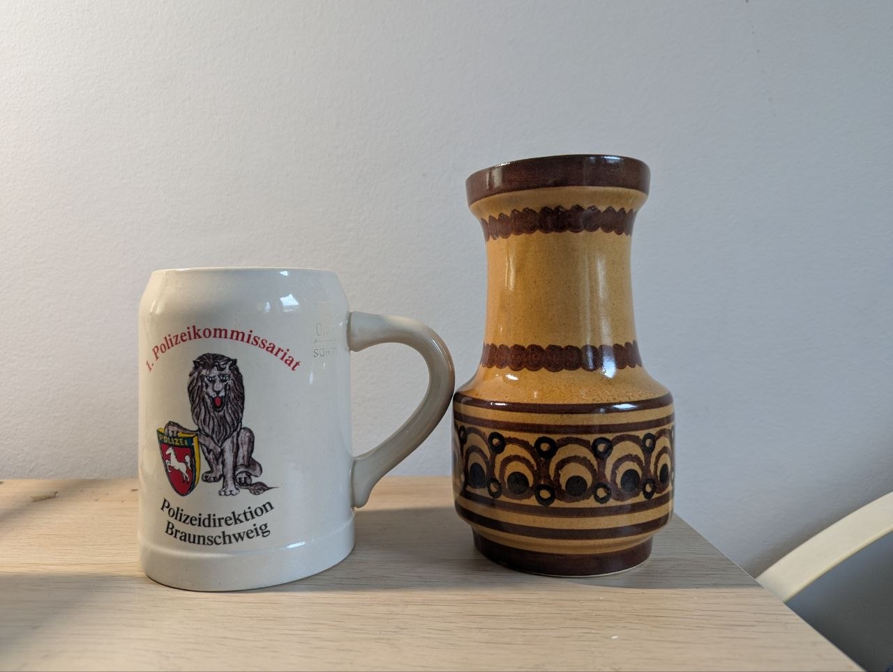 pivska zdjecla Wolters Pilsener i vaza