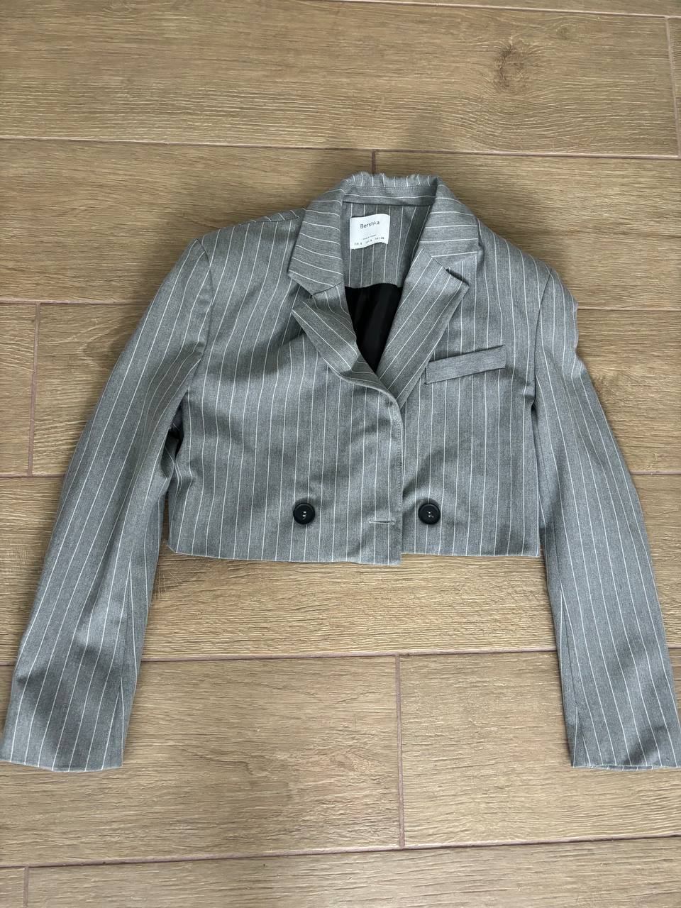 Укороченный пиджак Bershka photo 4