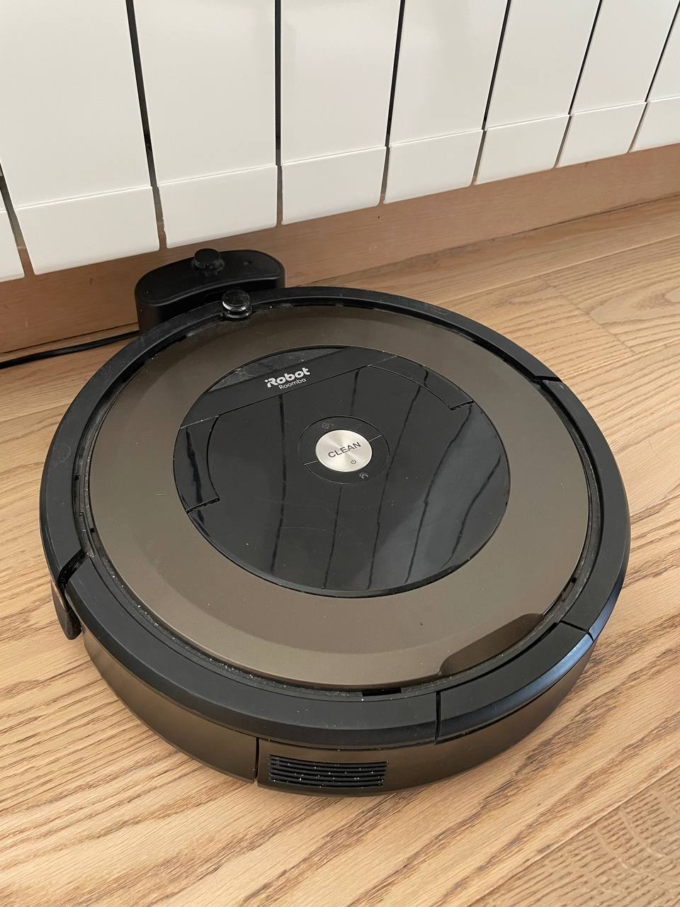 Robot vacuum cleaner