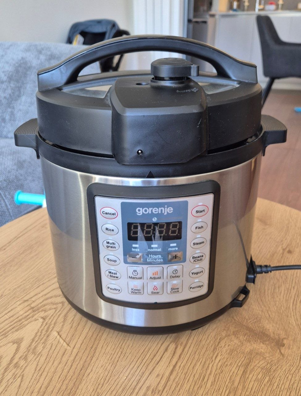 Multicooker pod pritiskom Gorenje