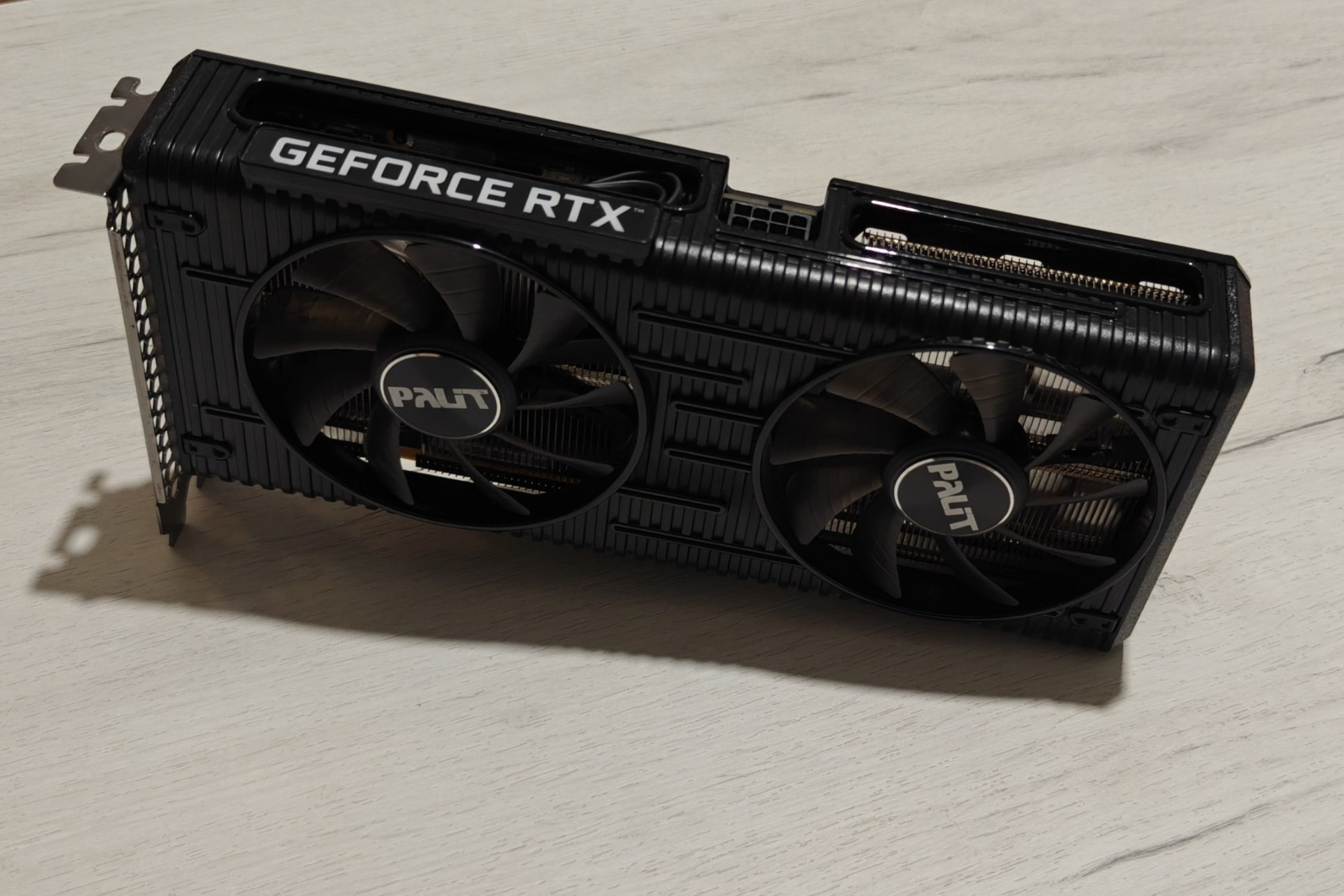 FL-esports FL680 photo 2