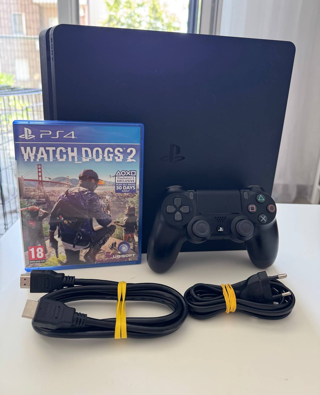 Sony PS4 Slim