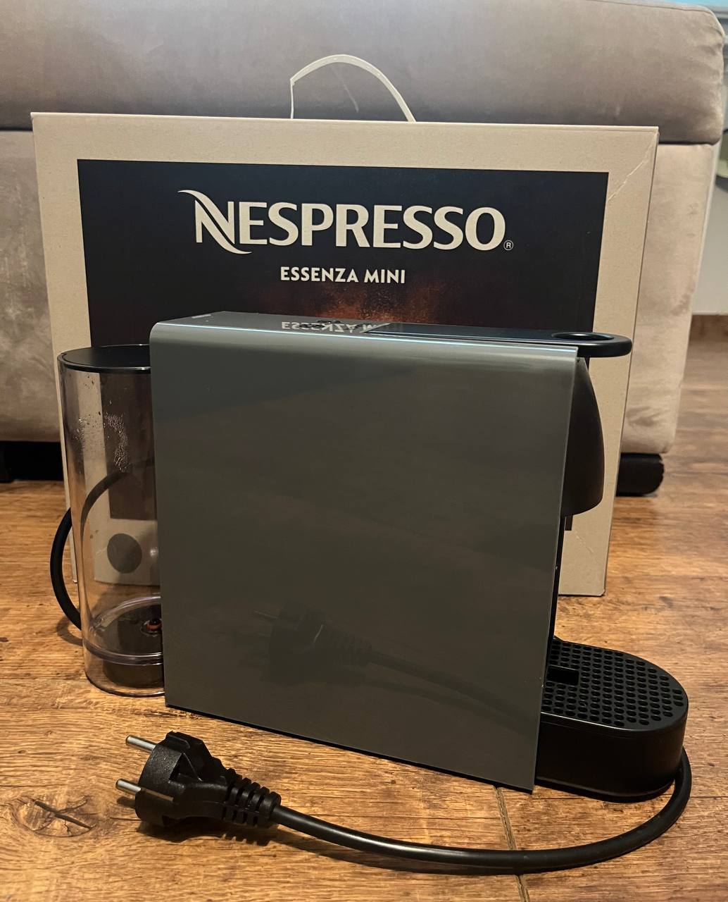 кофемашина Nespresso Essenza Mini