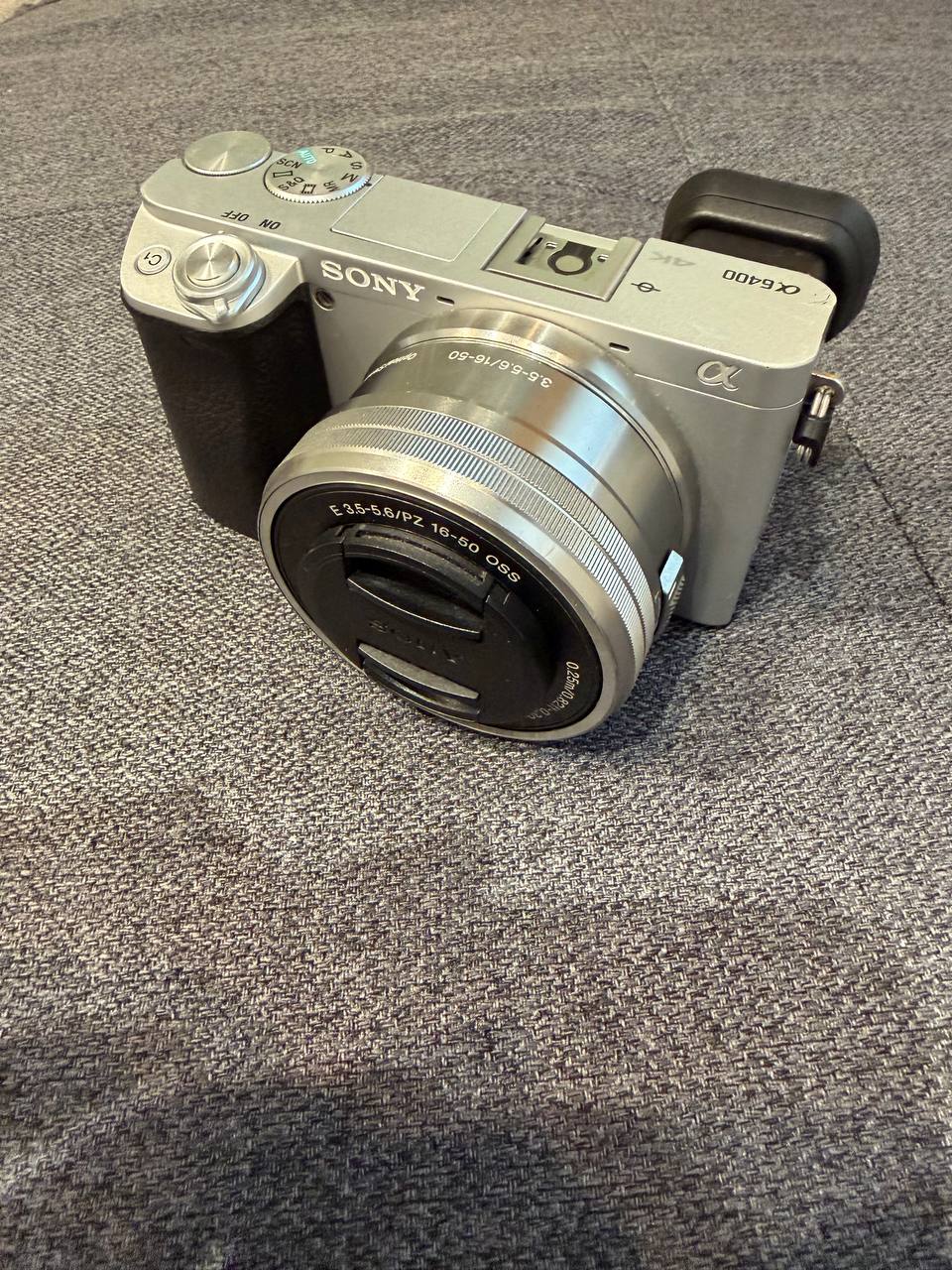 Sony a6400 + Kit Lens