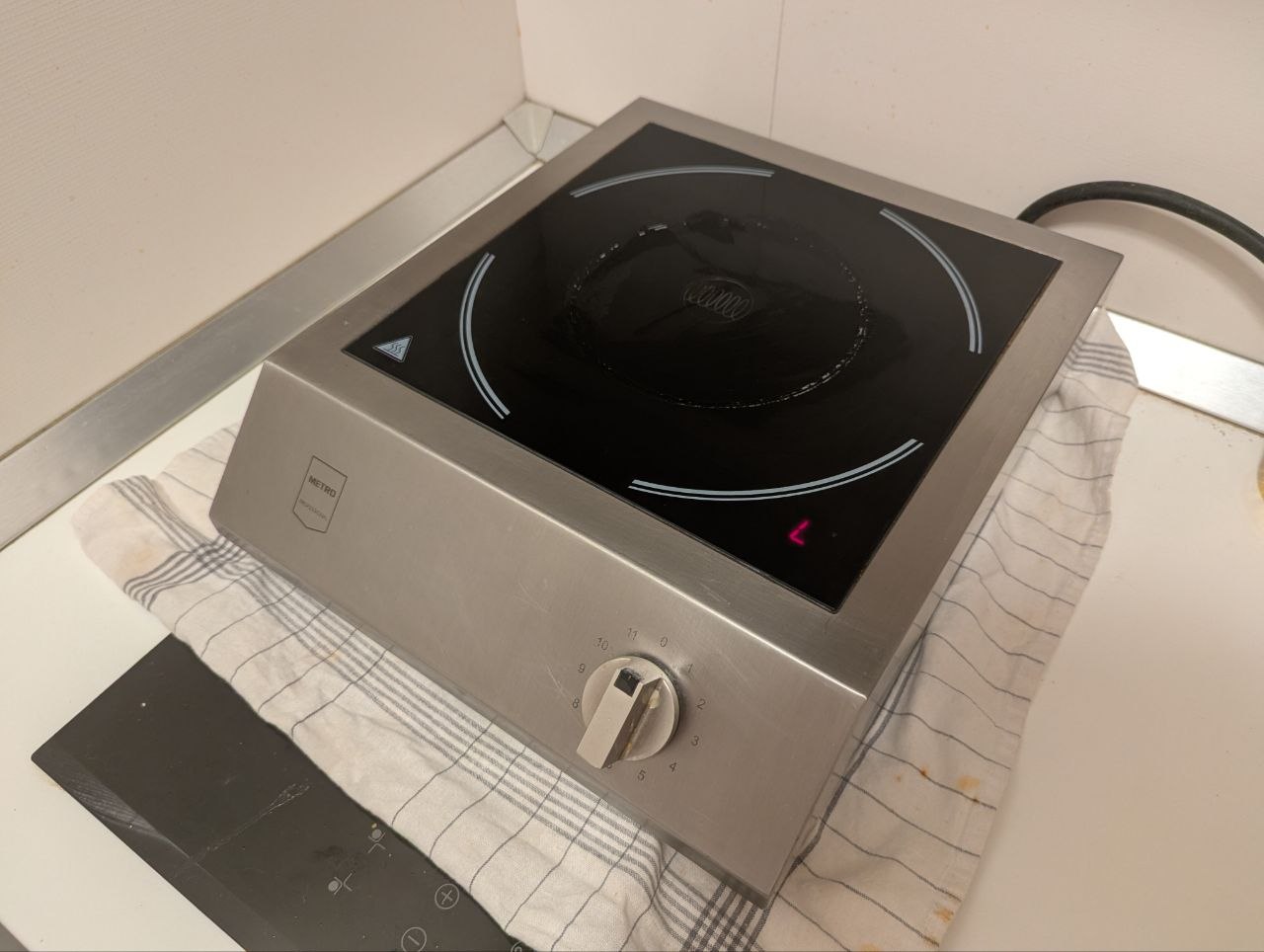 Induction hob METRO Professional GIC3050