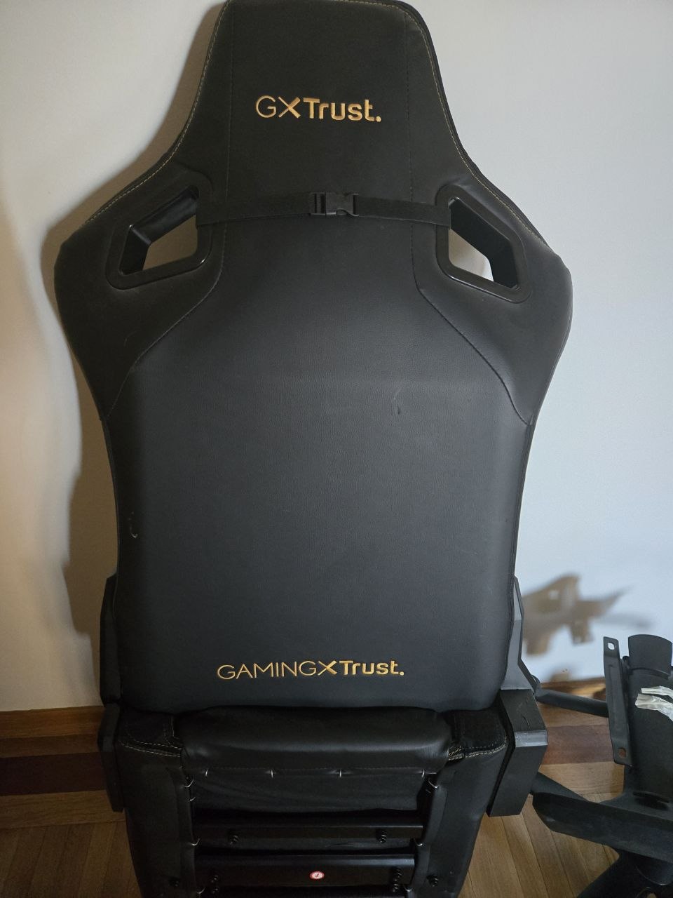 игровое кресло GamingXTrust photo 2