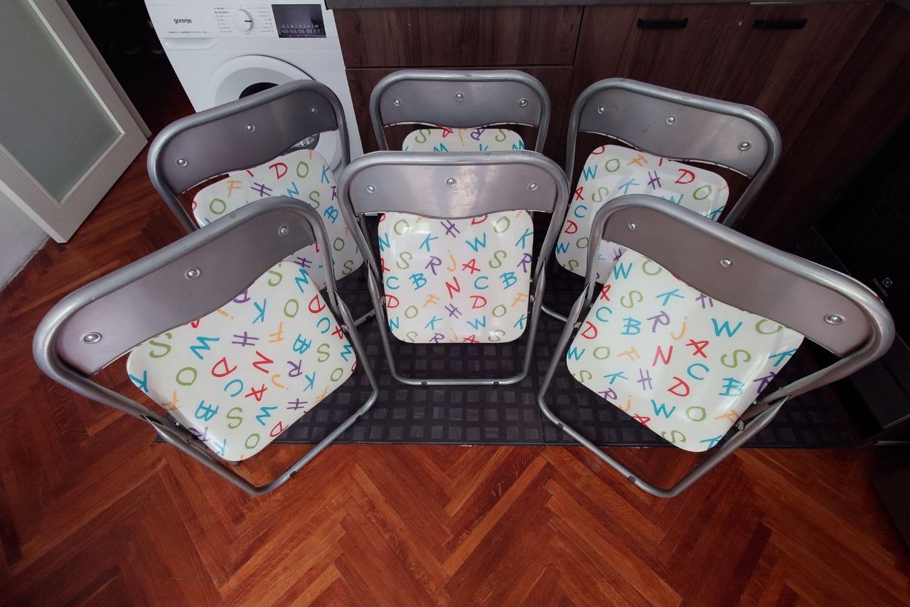 Folding chairs photo 2