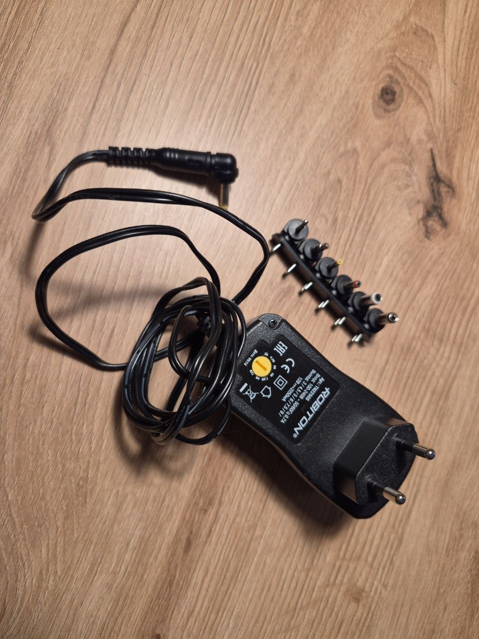 Power adapter