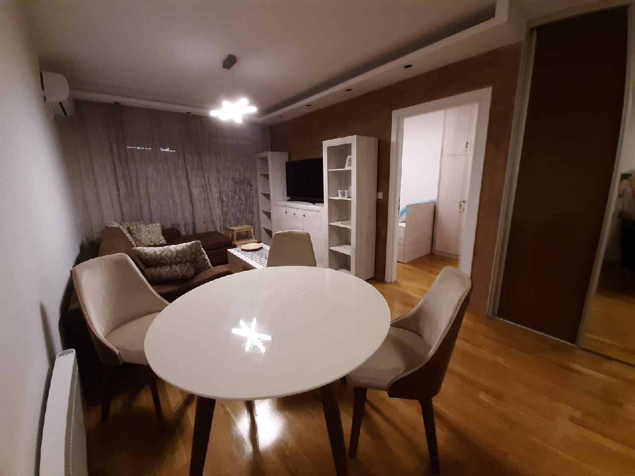 1 sobe, Stan, 45 m²
