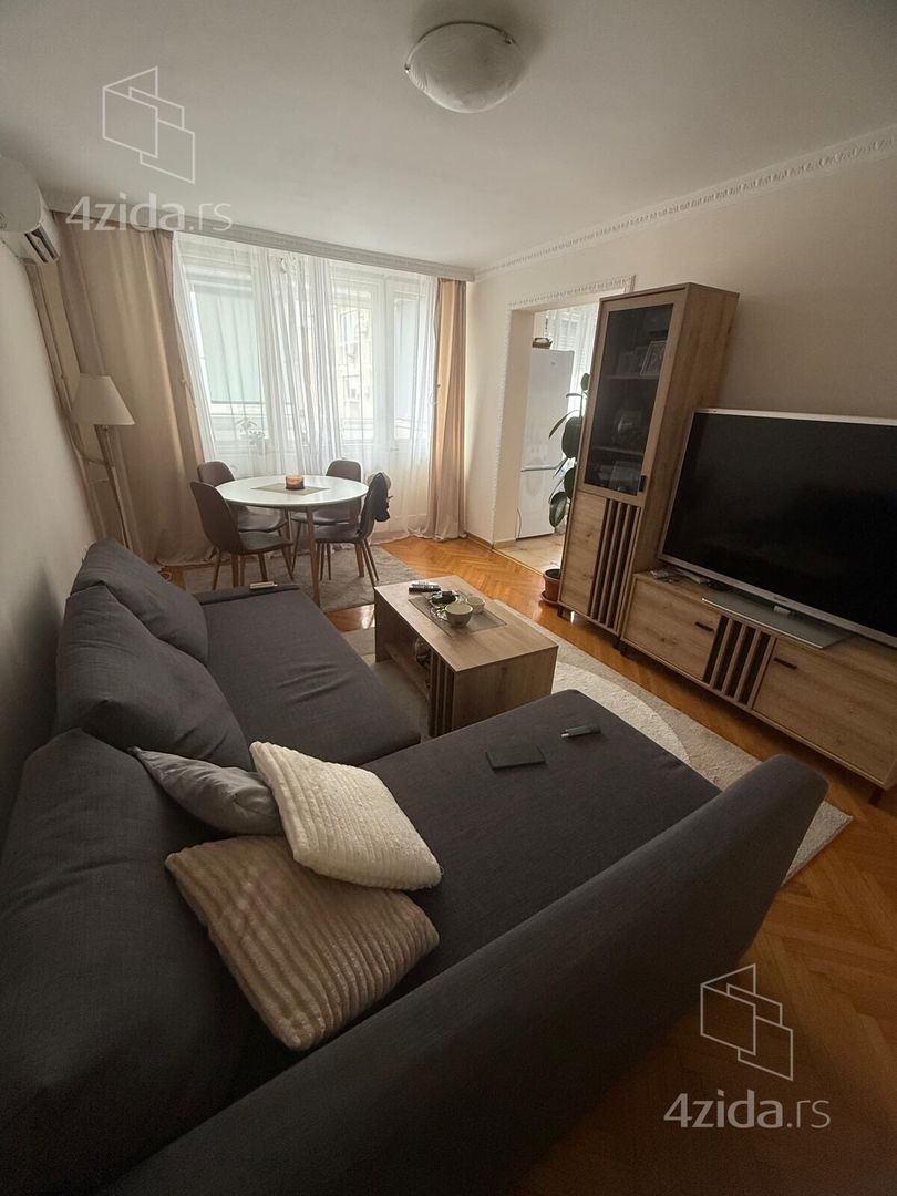 1 sobe, Stan, 45 m²