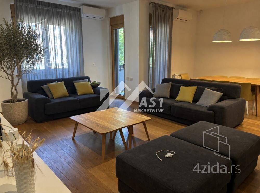 3-комн., Квартира, 102 м²