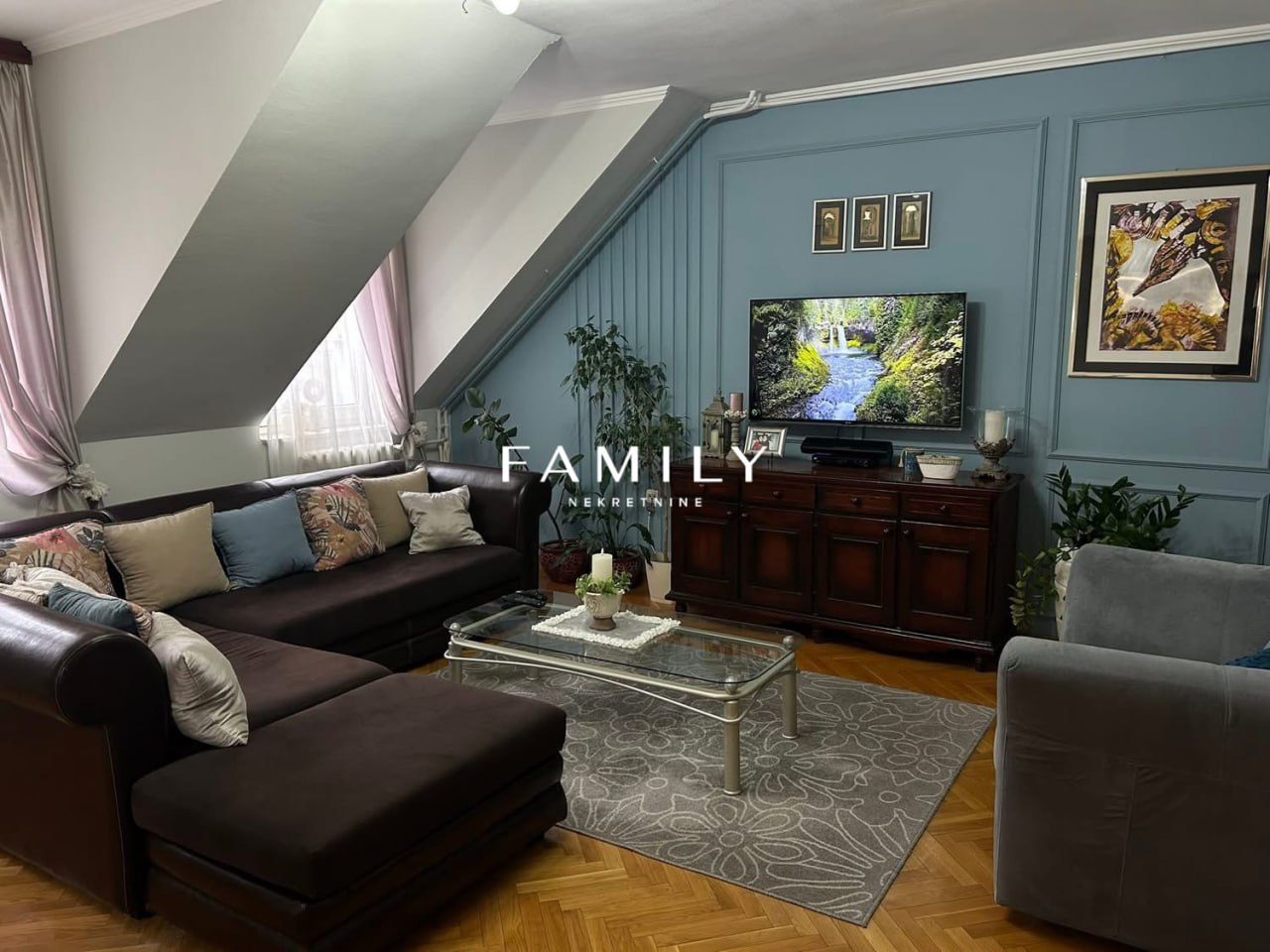 4 sobe, Stan, 104 m²