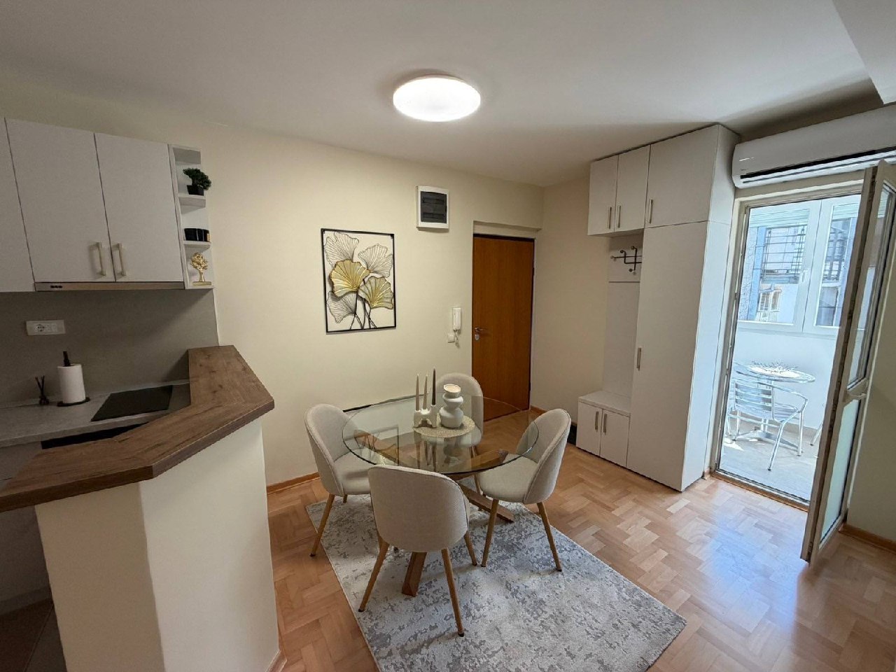 1 sobe, Stan, 54 m² photo 2
