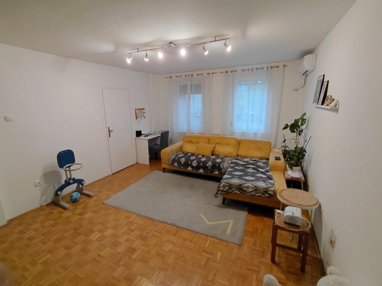 2.5 sobe, Stan, 69 m² photo 2