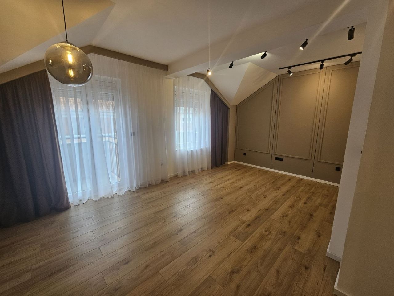 2.5 sobe, Stan, 58 m² photo 2