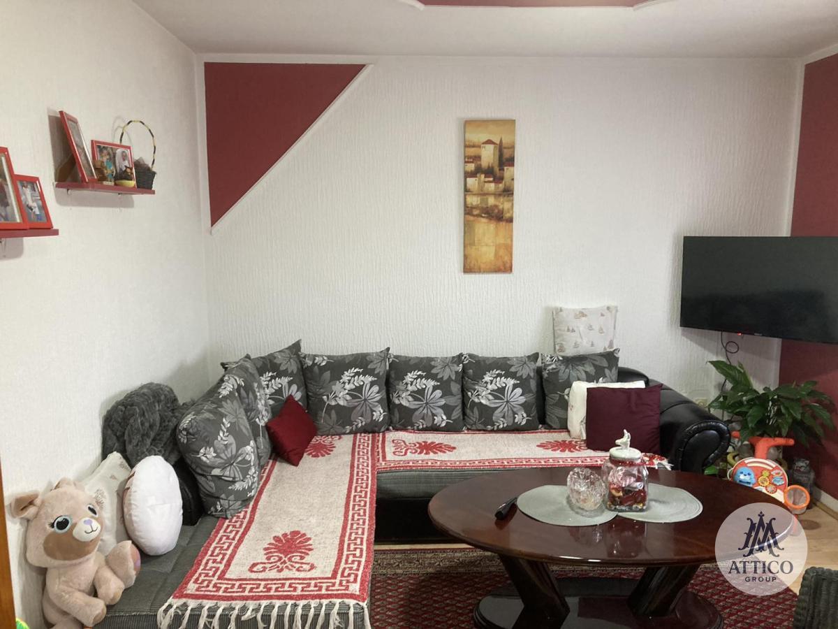 5+ sobe, Kuća, 67 m²