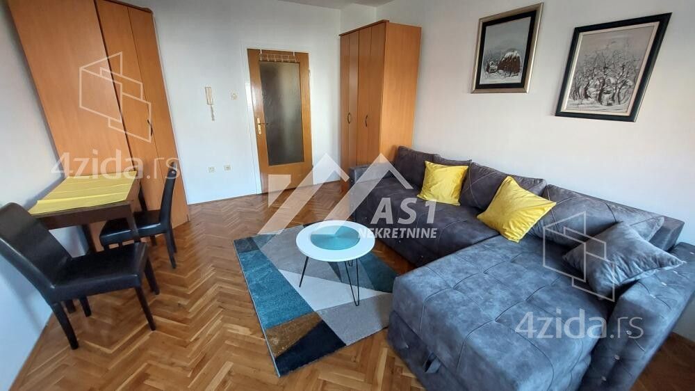 0.5 sobe, Stan, 26 m²