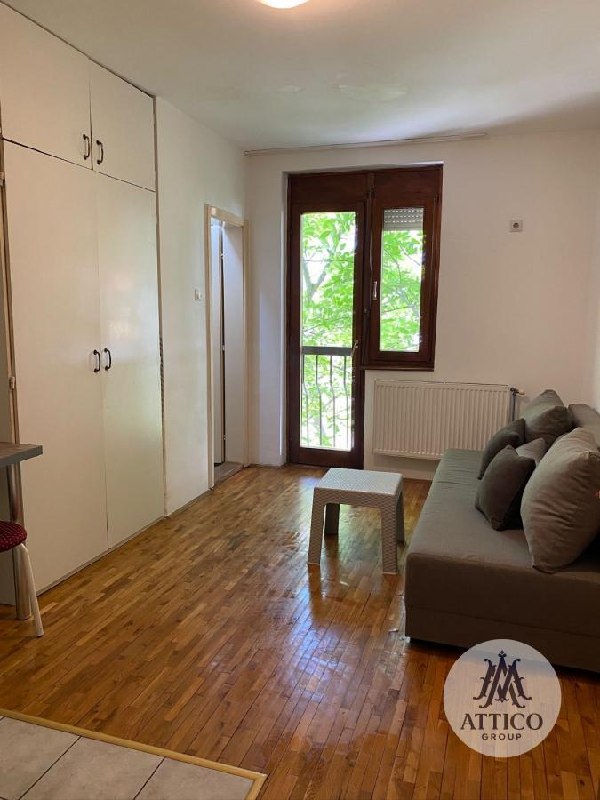 Квартира, 18 м²