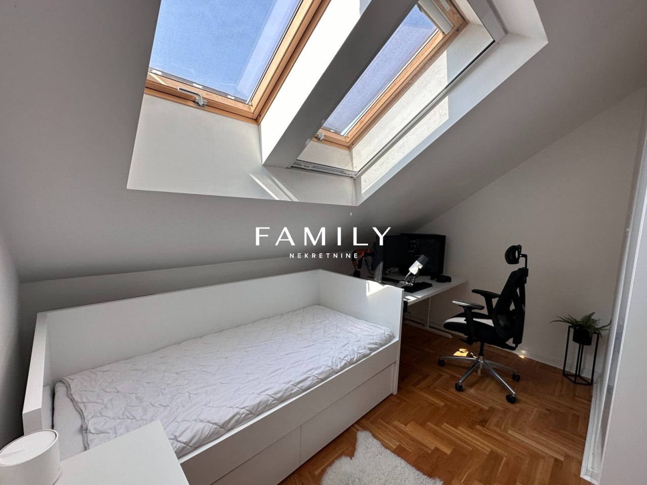 3-комн., Квартира, 94 м² photo 9