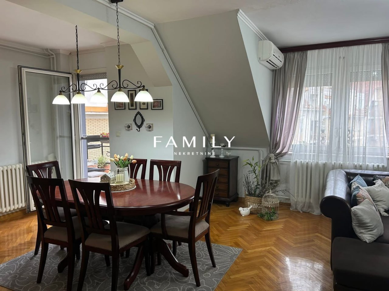 4-room, Apartment, 104 m² photo 2