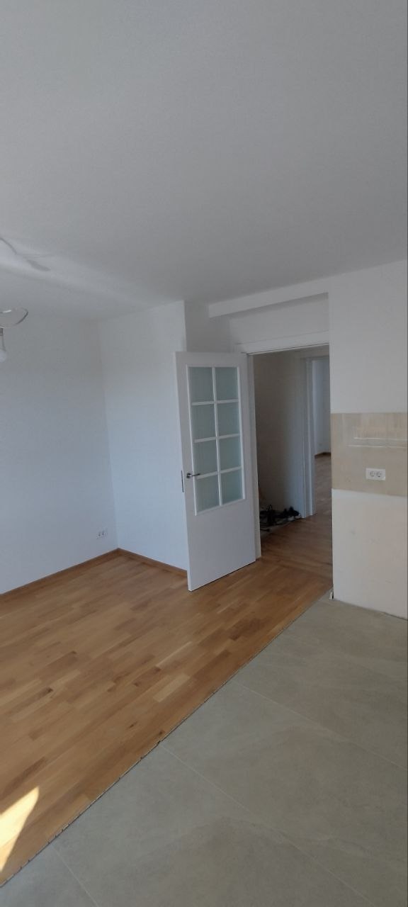 2-room, Apartment, 60 m² photo 2