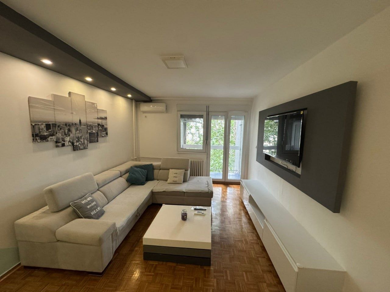 2-комн., Квартира, 65 м² photo 2