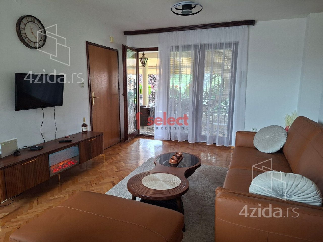 3 sobe, Stan, 80 m²