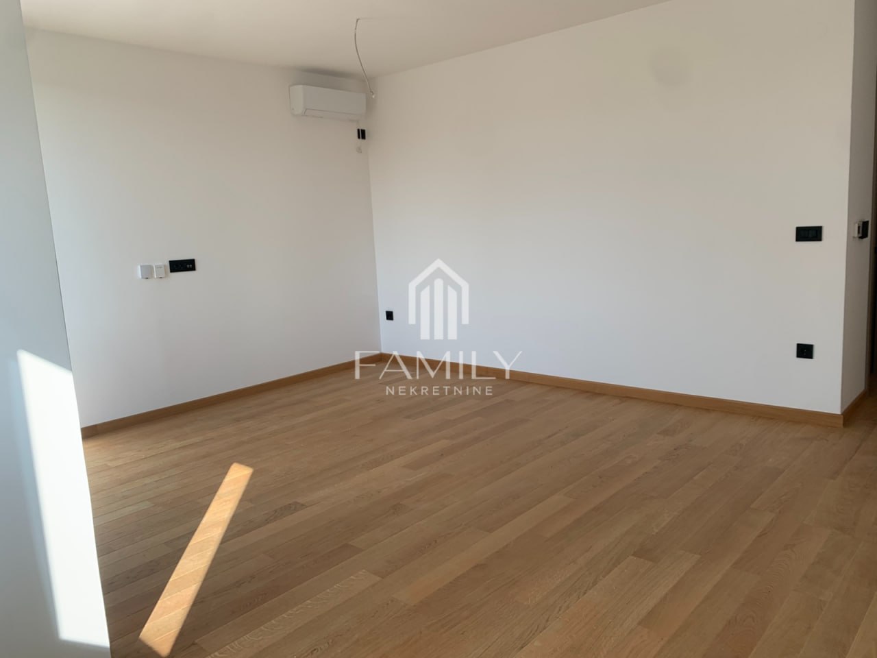 2.5 sobe, Stan, 65 m² photo 4