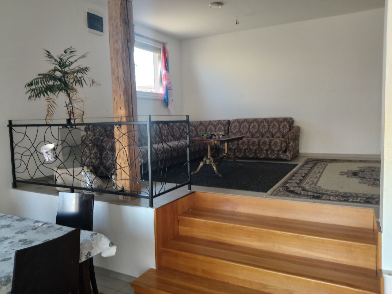 3.5 sobe, Kuća, 100 m²