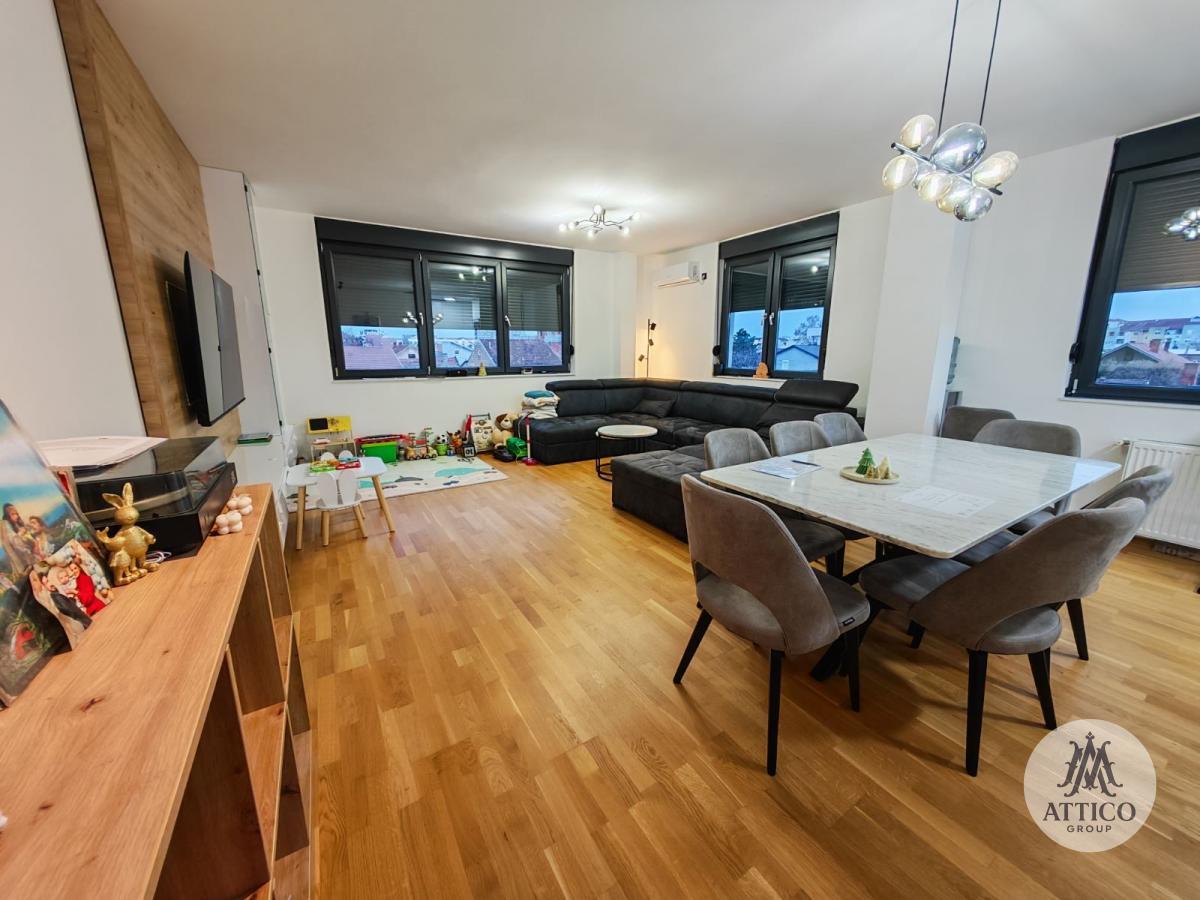 3 sobe, Stan, 87 m²