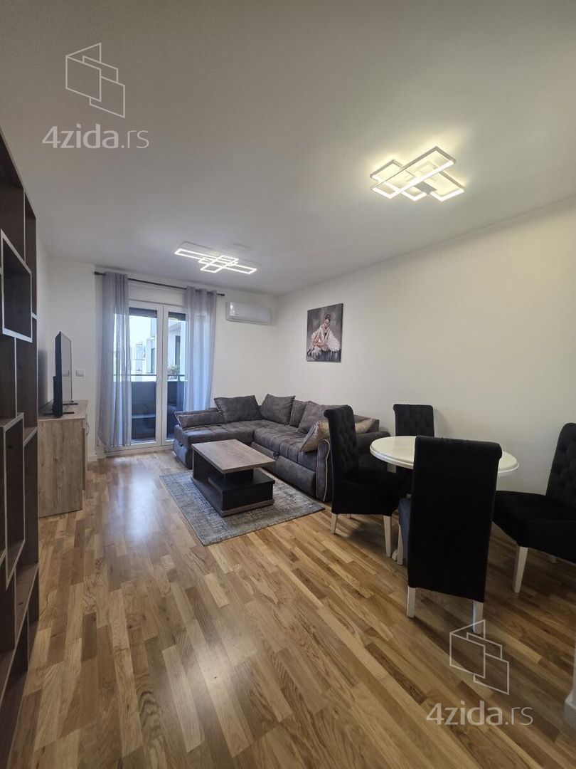 1.5 sobe, Stan, 44 m²
