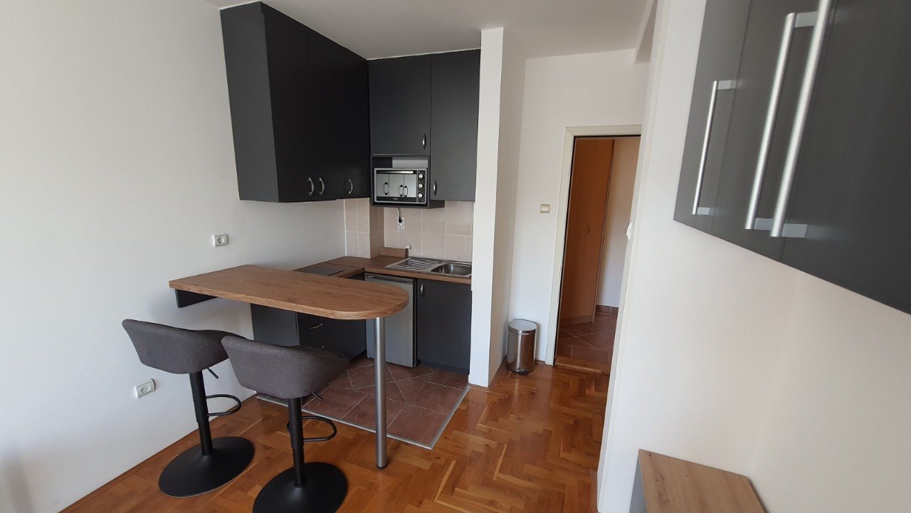 1.5 sobe, Stan, 37 m² photo 2
